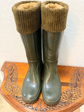Aigle Fur-Lined Rubber Boots – Military Green Rain Boots EU 38